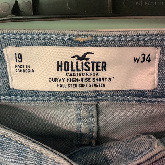 Hollister Shorts! Curvy High-Rise! Distressed! Size 19, NWT! - Picture 4 of 7